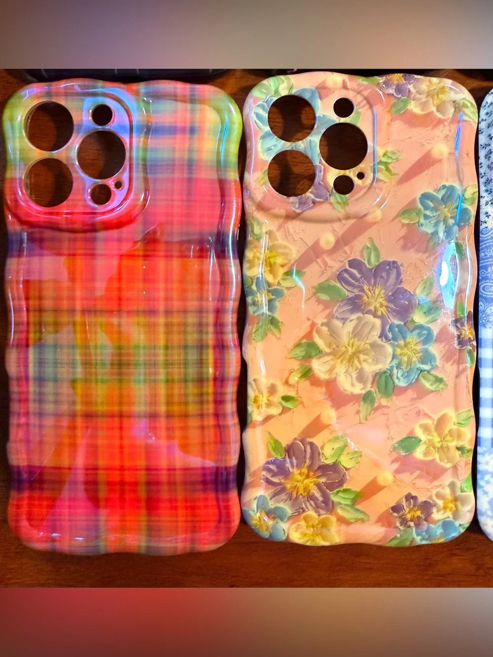 8 assorted iPhone 16 pro max cases.